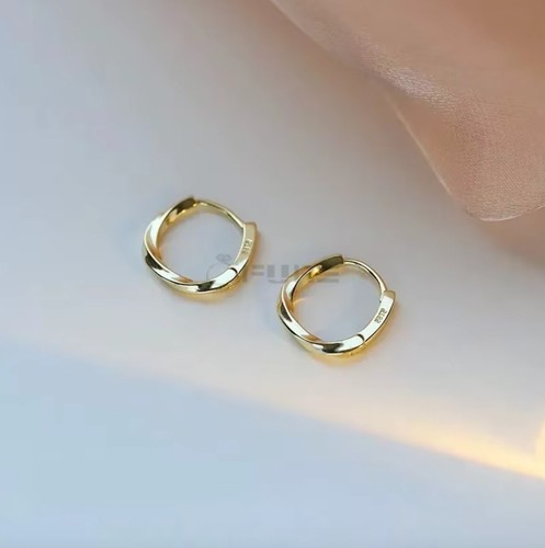 Small 18ct gold plated - gold, 925